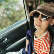 我就静静地看着你装呗