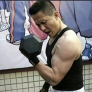 汉东省举重冠军严世蕃