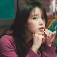 &缓缓飘落的枫叶像思念