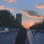 爱喝橙汁的夜猫子