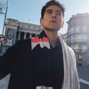 开朗的网红砍树