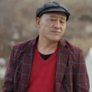 她说我不配黑丝