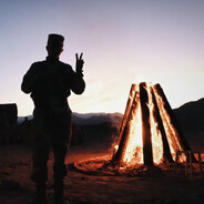 一棵戍边的胡杨树