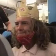 kick that n+ bitch off the plane