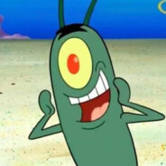 正在偷吃碎片手雷