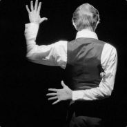 士莱华声风笑谈