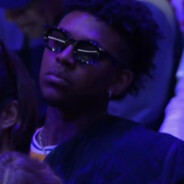 理塘丁真给我封烟