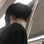 好想再问一遍，你会等待还是离开。