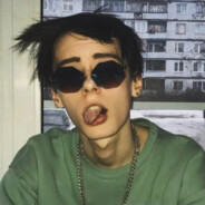 心酸老七吃汉堡