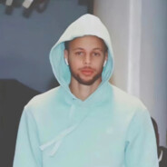 羊肉串连棍都吃