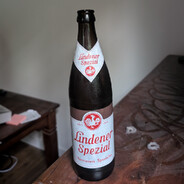 Lars mal Bier trinken