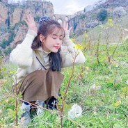 去图书馆只为看她一眼