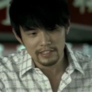 天空灰得像哭過