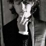 我怎么一碰就碎啊