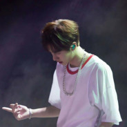 拾起国旗心向党