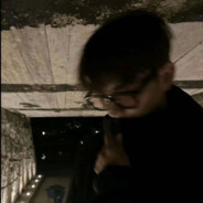 爱给女大涂身体乳