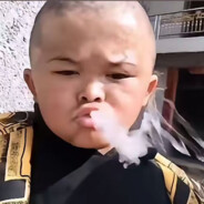 丁真肘击范小勤