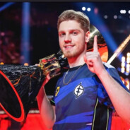 她说她是晒黑的