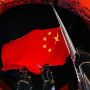 闻鸡起舞春满神州