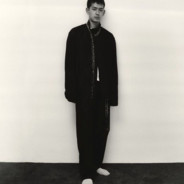 看新闻联播的男人