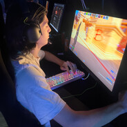 SpRaY-CoNtRoL-LuCkAS - steam id 76561199676957889