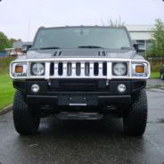 Hummer H2 :o)  ^^