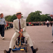 WALLA SNEHÄSS PÅ LÅNGA!