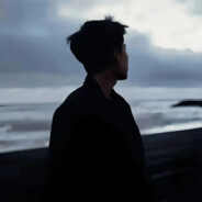 装忧郁被打掉两颗牙