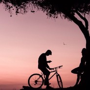 超载大卡反复碾压