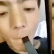 阿妈给我买电子烟