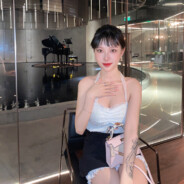 别动美女来扶你