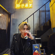 垃圾是不配玩游戏的 退游吧