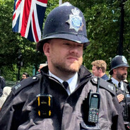 大英警察进职场