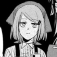 寒雲が月の下に立つ