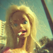 传统女人抽传统香烟