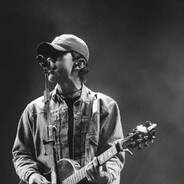 咬一口芒果软糖