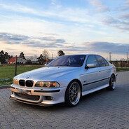 gyniek BMW E39 skins.army