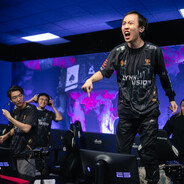 你直接~~~给我坐下！