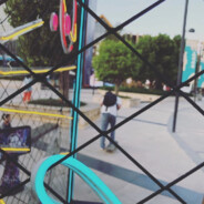 他们朝我扔泥巴，我开火车创死他