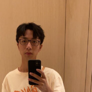 中分头，背带裤，我是坤坤你记住