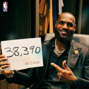 她说是二战炸黑的