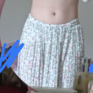 她说是鞭炮炸黑的