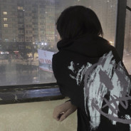 不带口罩的玩偶姐姐.