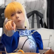 她说黑是幸运色