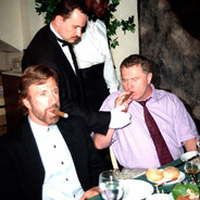 Потные яички