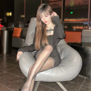 抱着玉兔操女常娥