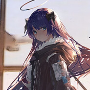 頭に角のある天使