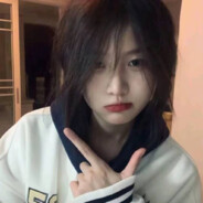 她说带伞避太阳