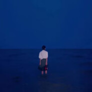 一直游到海水变蓝