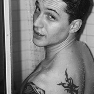 她才18怎么守的住B